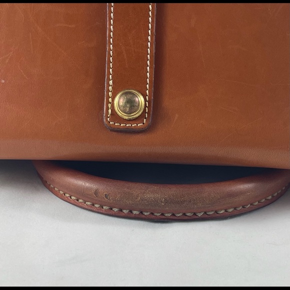 Vintage Dooney & Bourke All Weather Hand bag - Picture 7 of 13
